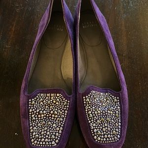 Stuart Weitzman purple suede flats size 38.5 never worn.
